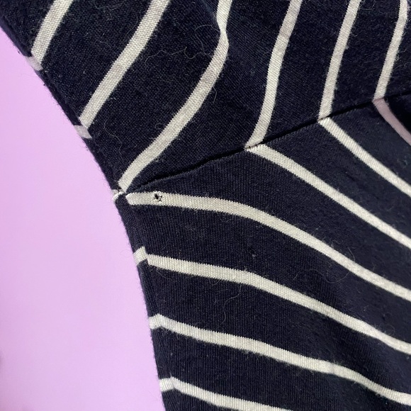 H&M stripe turtle neck top L - Picture 3 of 4